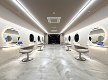 EARTH coiffure beaute 諏訪店の雰囲気（家族みんなでくつろげる、特別なサロン空間。）
