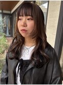ベージュとダークブラウンのアクセントカラー