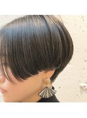黒髪クラシック丸みショート