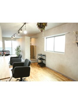 少人数のプライベートサロンだからこそ叶う、一人一人の悩みを丁寧にカウンセリングし解決へ導く！