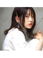 アトリエ フェム(atelier.fem)&nbsp;抜け感のある柔らかミディアムスタイル