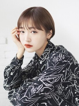 リベラ(LIBERA) 【TARO】耳だしショート大人可愛いヘルシースタイル シースルー