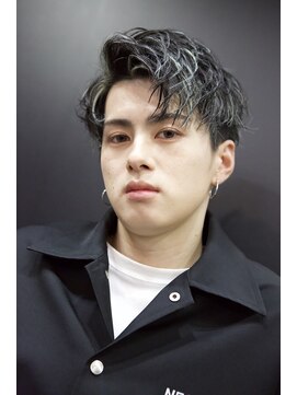 ダズルヘアーエイチ(DAZZLE hair H) メンズ専門DAZZLE hair H ☆コンマバングメッシュ