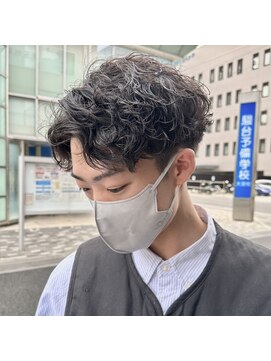 オーガニック アトリエ 大宮(organic+atelier) 毛流れセンターパート無造作パーマツーブロック刈り上げ