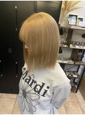 ブロンドベージュ