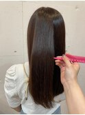 大人可愛い髪質改善縮毛矯正ロングストレートモカブラウン