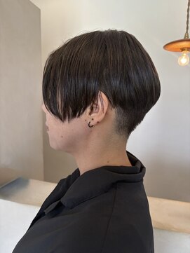 ミュゼプリュム(Musee plume) メンズライクショート/ベージュカラー