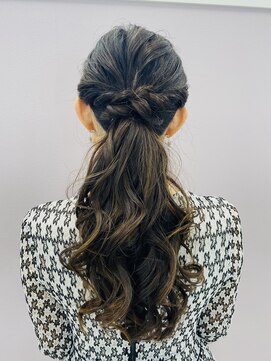 プルクラギンザ(PulchraGINZA) ゆるふわローポニー/ヘアセット/結婚式/パーティー