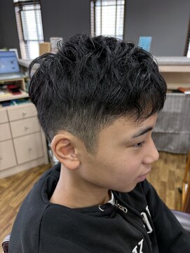 カザマ ショートフェード