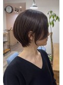 横顔キレイ見えショートボブ