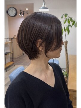 ジゼルアライ(gisele arai) 横顔キレイ見えショートボブ