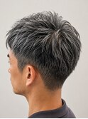 自然体で魅せる大人のメンズショート