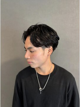 ザ ブライト バーバー(The BRIGHT BARBER) センターパート/ツーブロック/ニュアンスパーマ/20代/30代/40代