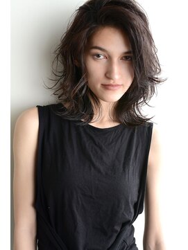 ミラバイグリーン(Mira by green) かき上げBang×ミディアムレイヤー【無造作カール】＃１