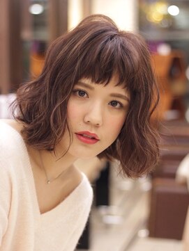 エムスラッシュ みなとみらい馬車道店(M SLASH) M.SLASH馬車道/オン眉/くせ毛風/ヨシンモリ/エアリーミディz2