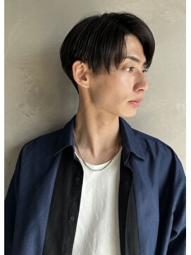 キュー(Cue_) ナチュラルストレート七三ツーブロックセンターパート表参道3