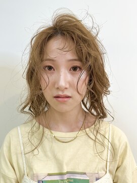 ペイジバイネオリーブ 吉祥寺店(Paige by Neolive) 斜めバング/グレージュカラー/デザインカラー/吉祥寺R9