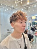無造作パーマスパイラルパーマツイストパーマ 刈り上げメンズ