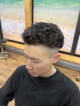 ルッカヘアガーデン バイ ラッシュゴールド(RUCCA HAIR GARDEN by LUSH GOLD) オールバックパーマ