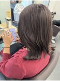 やわらかグレージュでおしゃれに楽しむハイトーン◎