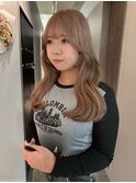 ミルクティーベージュ