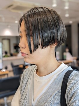 ケーオーエスビューティー(K O S beauty) 前下がりハンサムショート！