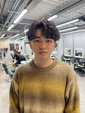 リミットバイアフィナー 大宮店(limit by Afinar) 韓国風　シャドウパーマ　コンマバング