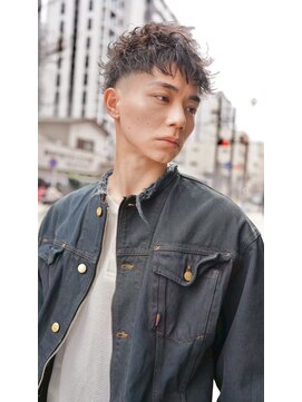 ロミーオム 本厚木(ROMMY. Homme) 刈り上げツーブロック束感マッシュショートメンズヘア