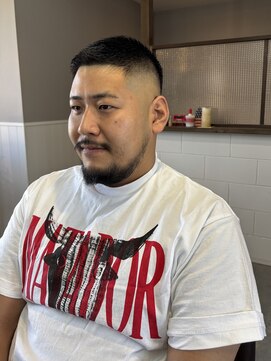 西本整髪 クロップ　スキンフェード