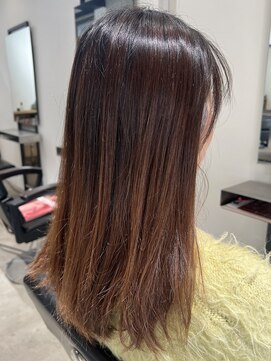 フリック 京都河原町店(FLICK) ★ミディアムレイヤー/白髪ぼかしハイライト/顔まわりシャギー