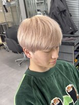 ガオプロデュースバイレボ(gao produced by revo) ピンクベージュブリーチカラーハイトーンメンズカット刈り上げ