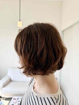 スウィート108(SUITE 108)の写真/デザイン性の高いパーマもお任せ◇髪に優しい薬剤でダメージレスに、自然で柔らかい仕上がりを実現♪