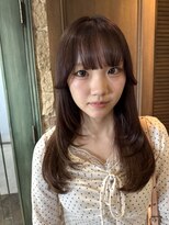 モナン(monan) 顔周りカットハッシュレイヤーカットダークアッシュブラウン触覚