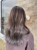 アース 焼津店(HAIR&MAKE EARTH) グラデーションカラー×シルバーベージュ
