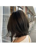 162. マットグレージュ/外ハネボブ/顔周り/ナチュラル