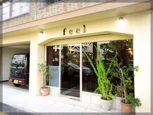 フィール(feel)の雰囲気（お店の横に駐車スペースを確保♪）