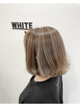 アンダーバーホワイト 阪神西宮店(_WHITE) ミルクティーハイライトカラー