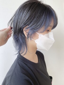 モリオフロムロンドン 原宿本店(morio from London) 【morio 原宿】レイヤーウルフ　インナーカラーブルー　青