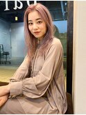 ピンクベージュ