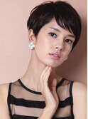 ベリーショート/レイヤー/分け目なし前髪あり/30代・40代