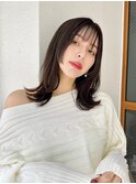 艶が決め手暗髪韓国風外ハネセミディシースルーバング