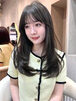 グロー 大宮(GLROW)&nbsp;レイヤーカット　顔まわりカット　オリーブベージュ