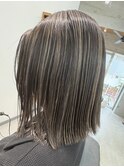 【ブリーチあり】3Dハイライト切りっぱなしボブ