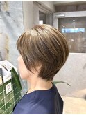 ★大人女性に大人気の白髪ぼかしハイライト！横浜ショートボブ
