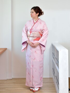 アールディー(RD.) 大人っぽさとカジュアル感を兼ね揃えたアップスタイル