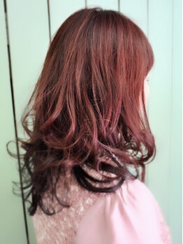 パワーオブヘアーセイカ(Power of Hair Seika)の写真/Seikaのグレイカバーは白髪と黒髪をバランスよく染め上げるのでお洒落染め感覚で染められますよ！