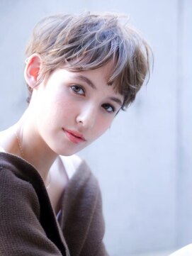 テイラー(Taylor) 【Taylor】大宮 フォギーベージュ×ニュアンスショート