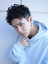 ソフトスパイラル刈り上げショートおしゃれアップバング