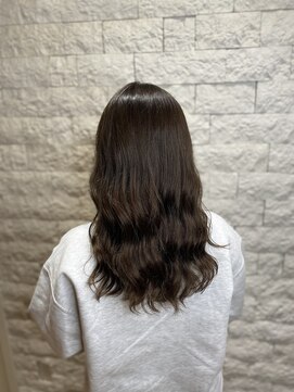 ラヴリア カミツ(LOVERIA KAMITSU) 波巻きロングヘアセット