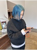 ダブルカラー　ターコイズブルー　ぷつっとボブ　担当渡邉桜桃